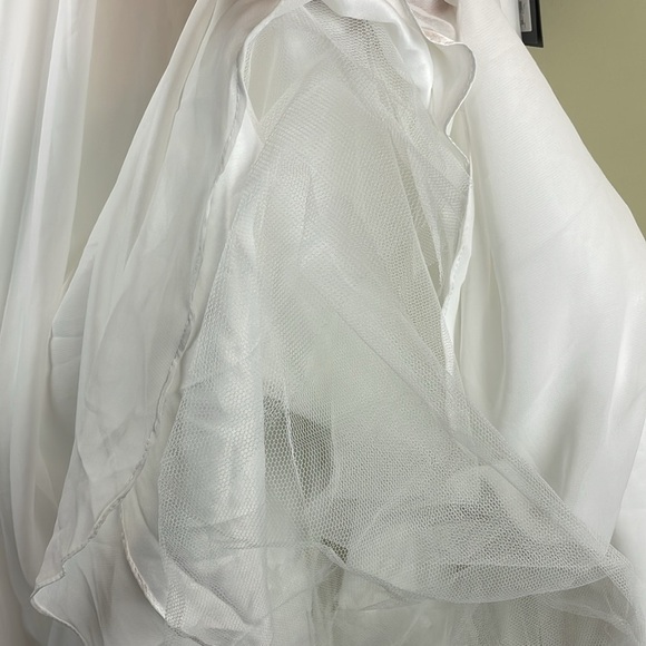 NEW IEENA for MAC DUGGAL 55272 White Chiffon Ball-Gown Wedding Dress Sz 0 - Picture 9 of 14